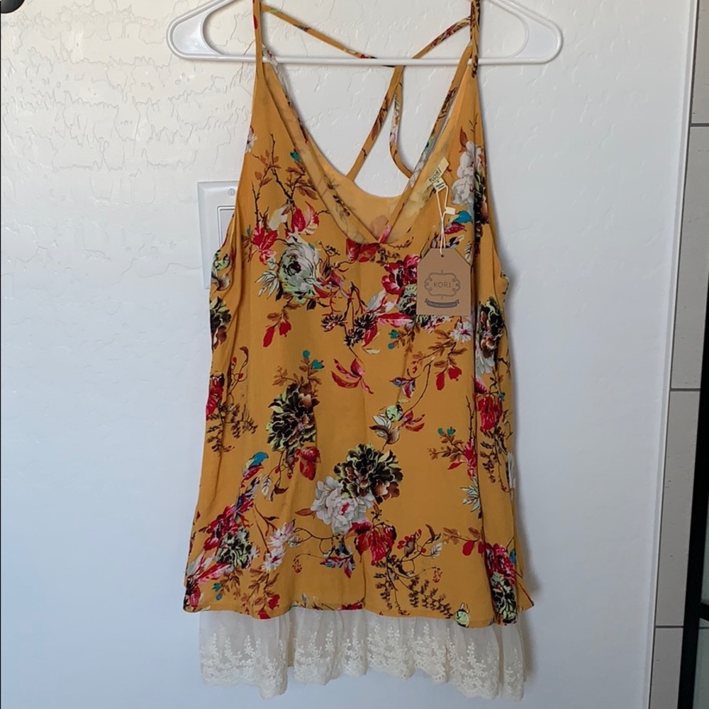 Printed lace trim strapped top